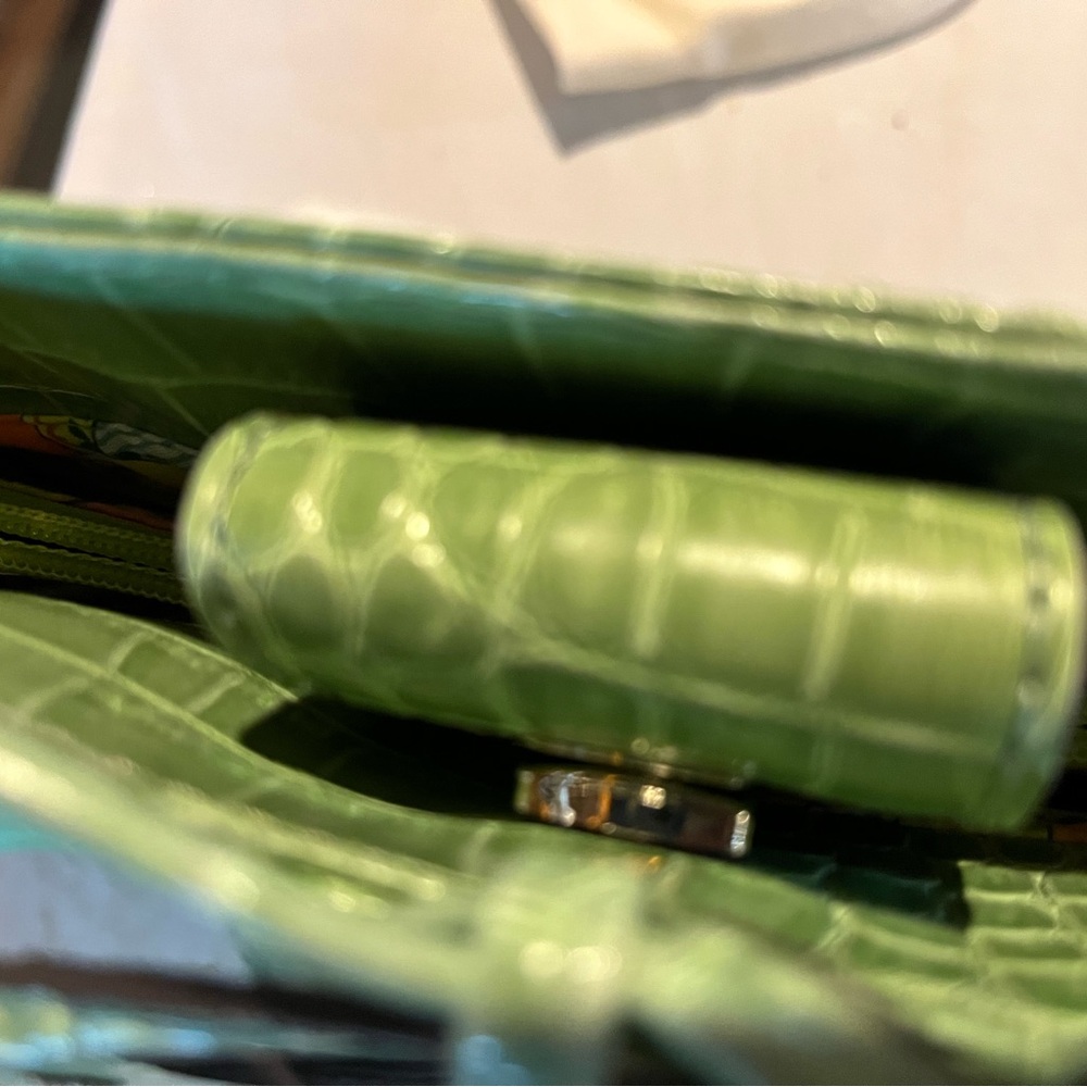 Handbag - Picture 3 of 3